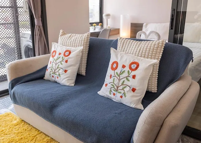 Luxury Thonglor Sqmt40 1bed 1living Gympoolnetflix *